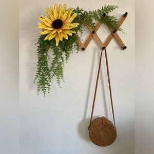 Round Straw Cross Bag